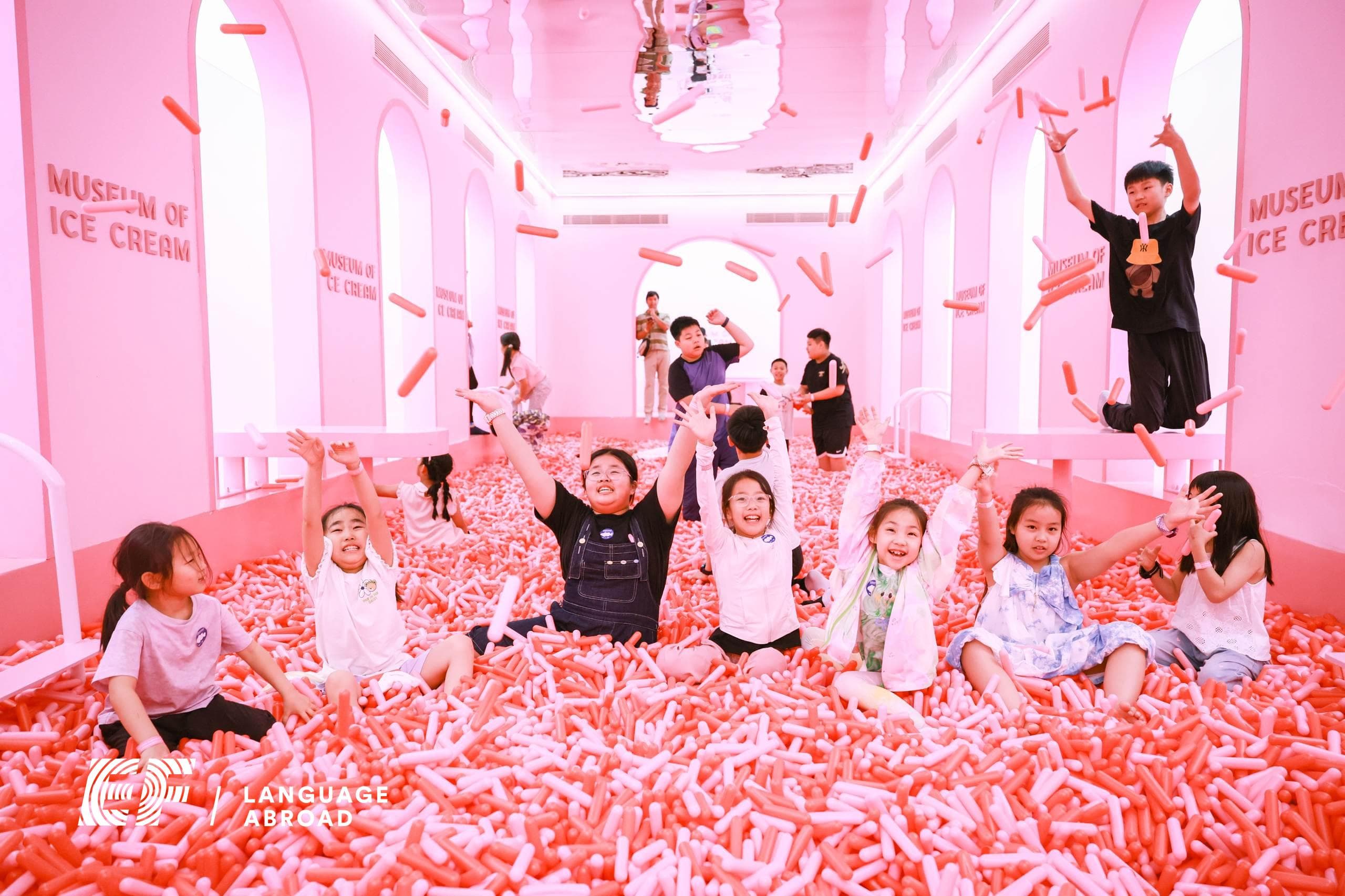https://a.storyblok.com/f/286728423687045/2560x1706/8e373077fa/sin_museum-of-ice-cream.jpg