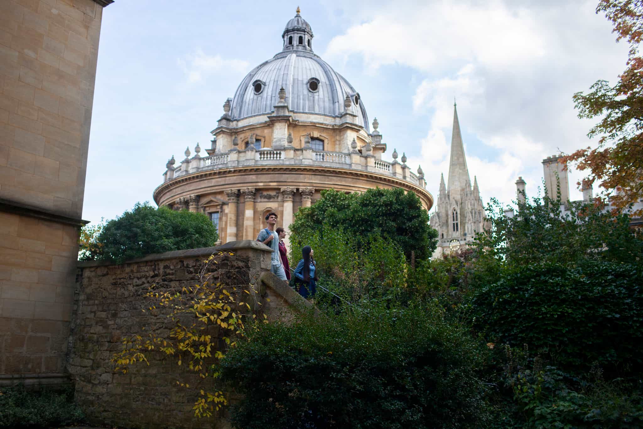 Oxford Magic, Værtsfamilie✨